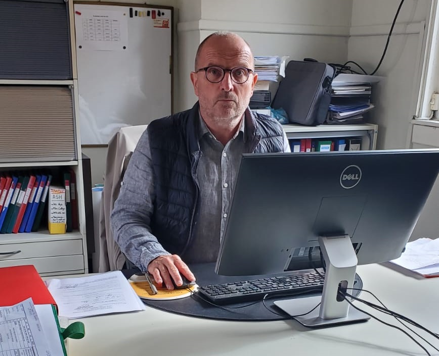 Pierre Preuvot — Chef d'établissement